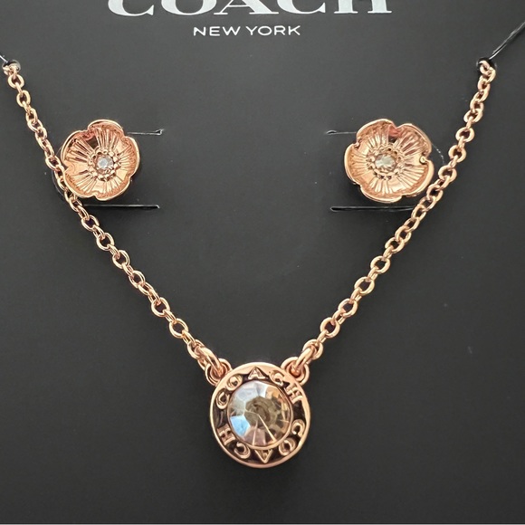 Coach Open Circle Necklace and Tea Rose Stud Earring Set NEW Rose Gold - Picture 3 of 7